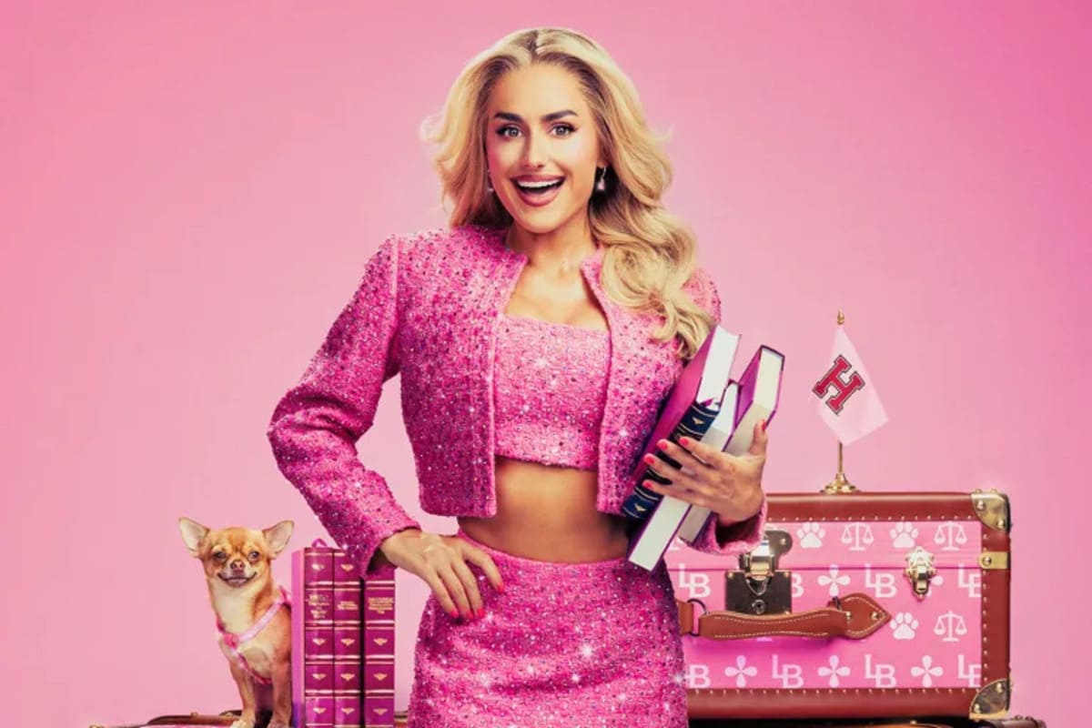 Amber Davies en Legally Blonde